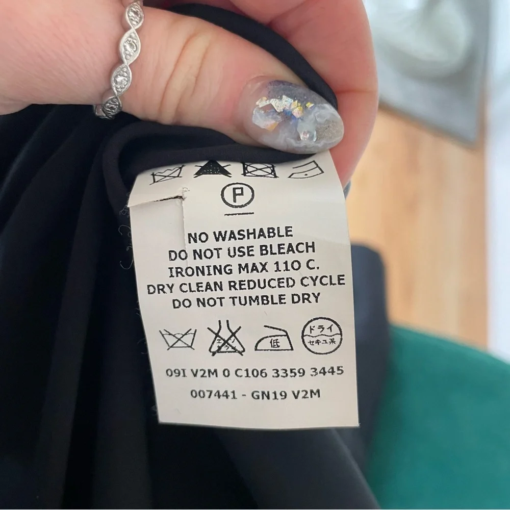 Giambattista Valli Vintage Silk Wool Black Structured Pencil Skirt EUC IT44 US8